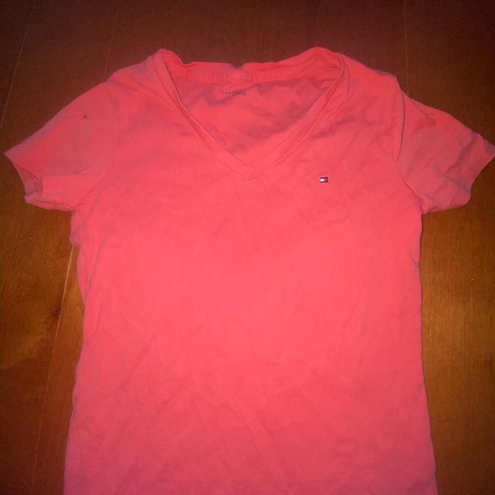 Tommy Hilfiger Women's Coral V-Neck Tee